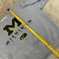 Vintage UofM Football Nike Team Crewneck Sweatshirt X-Large (1990s)