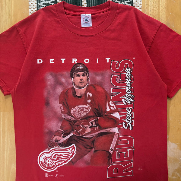 Vintage Detroit Redwings “Yzerman” T-Shirt Medium (1990s)