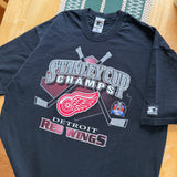 Vintage Detroit Redwings Starter “Stanley Cup Champs” T-Shirt X-Large (1998)
