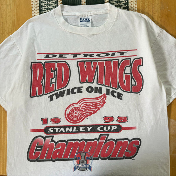 Vintage Detroit Red Wings “Twice on Ice” T-Shirt Large (1998)