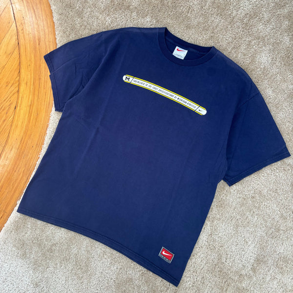 Vintage UofM Nike Team T-Shirt Large (1990s)