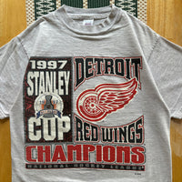 Vintage Detroit Red Wings Stanley Cup T-Shirt Medium (1997)