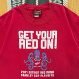 Y2K Detroit Red Wings “Playoffs” T-Shirt Large (2001)
